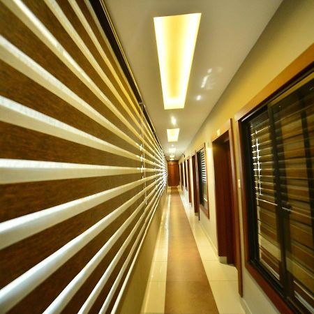 Hotel Priya Kottakkal Extérieur photo