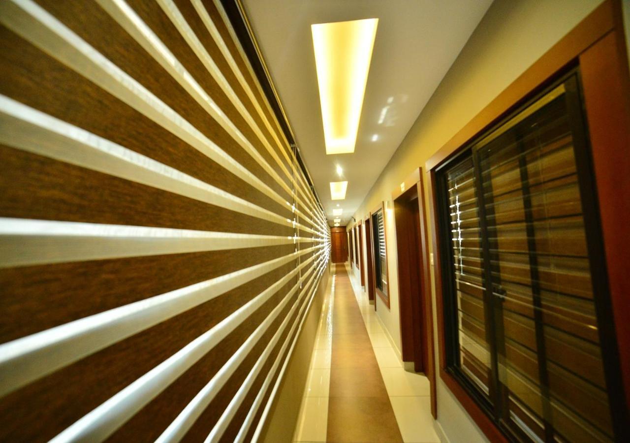 Hotel Priya Kottakkal Extérieur photo