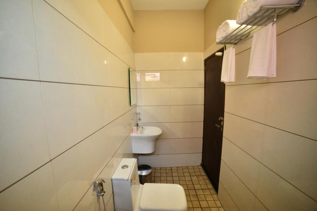 Hotel Priya Kottakkal Extérieur photo